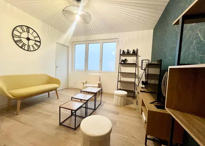 Апартаменти Calme Proche Du Centre - 2 - Wifi Gratuit *